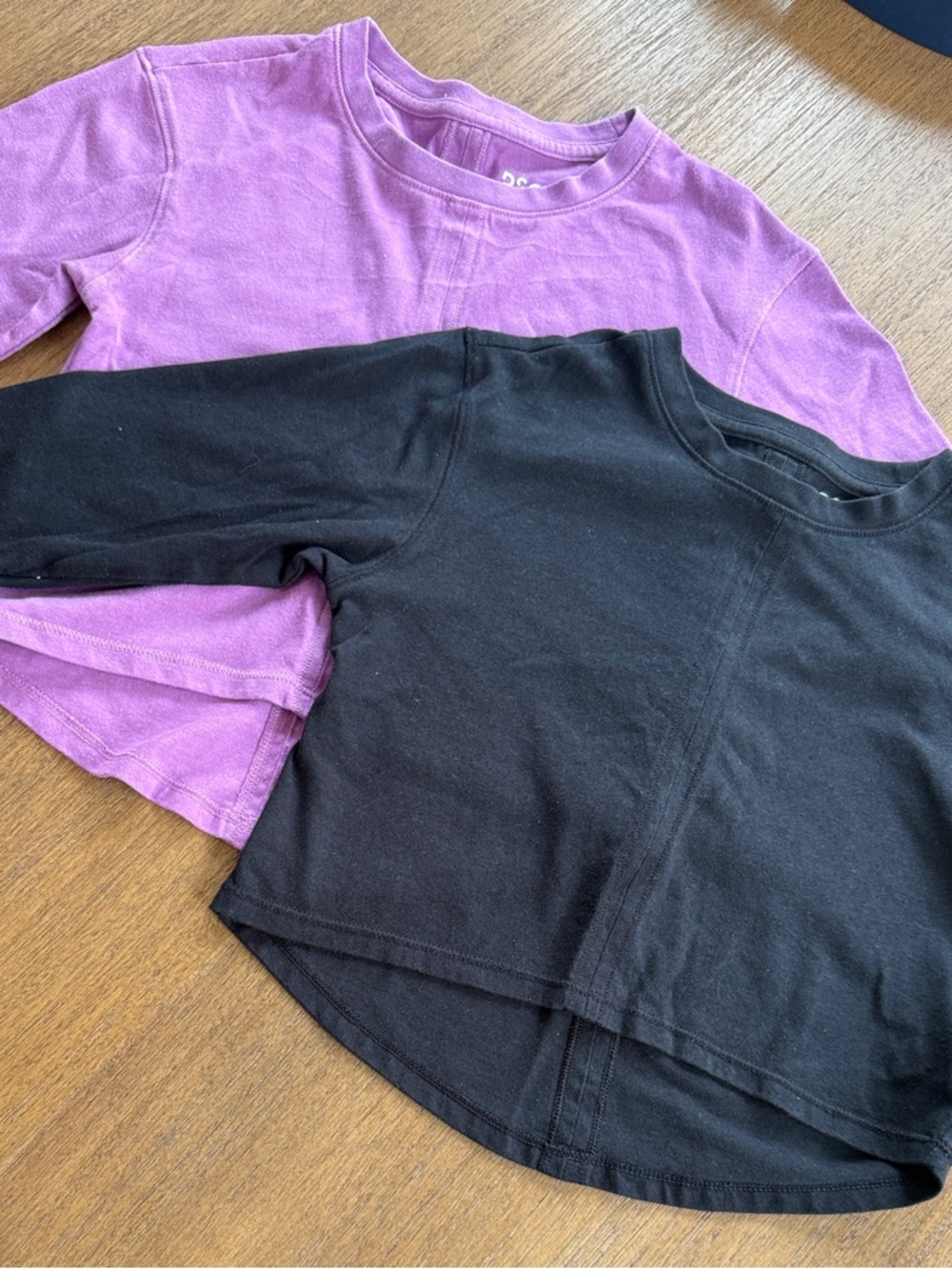 2 DSG  2xs Long Sleeve athletic Tops – Black & Purple Crewneck Set